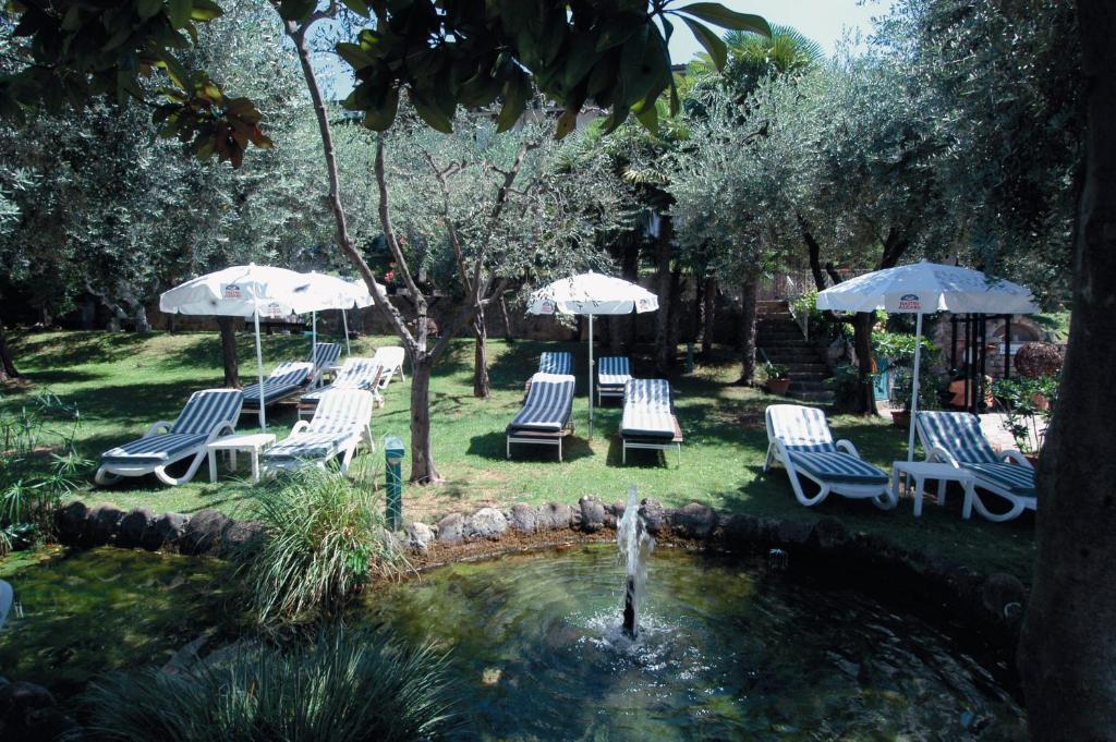 Hotel Fraderiana Torri Del Benaco Kamer foto